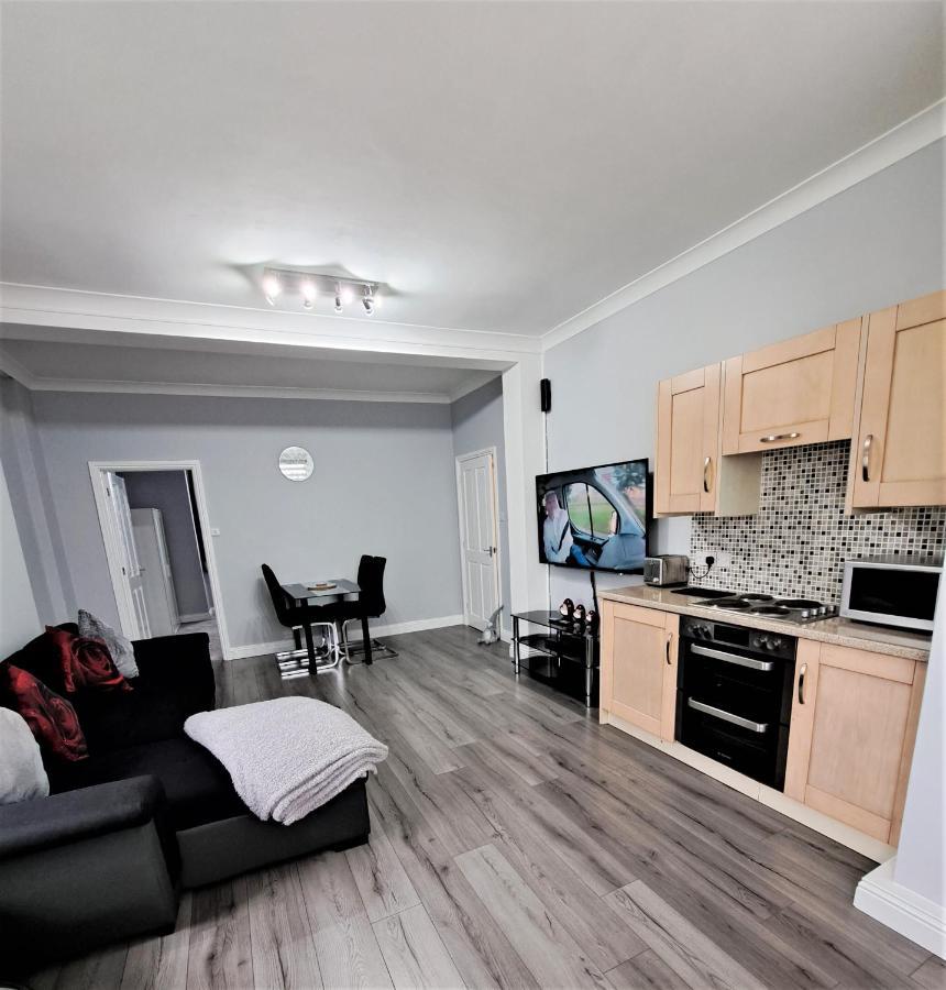 Appartamento Large Flat quite location Modern&well equipped Swanage Esterno foto