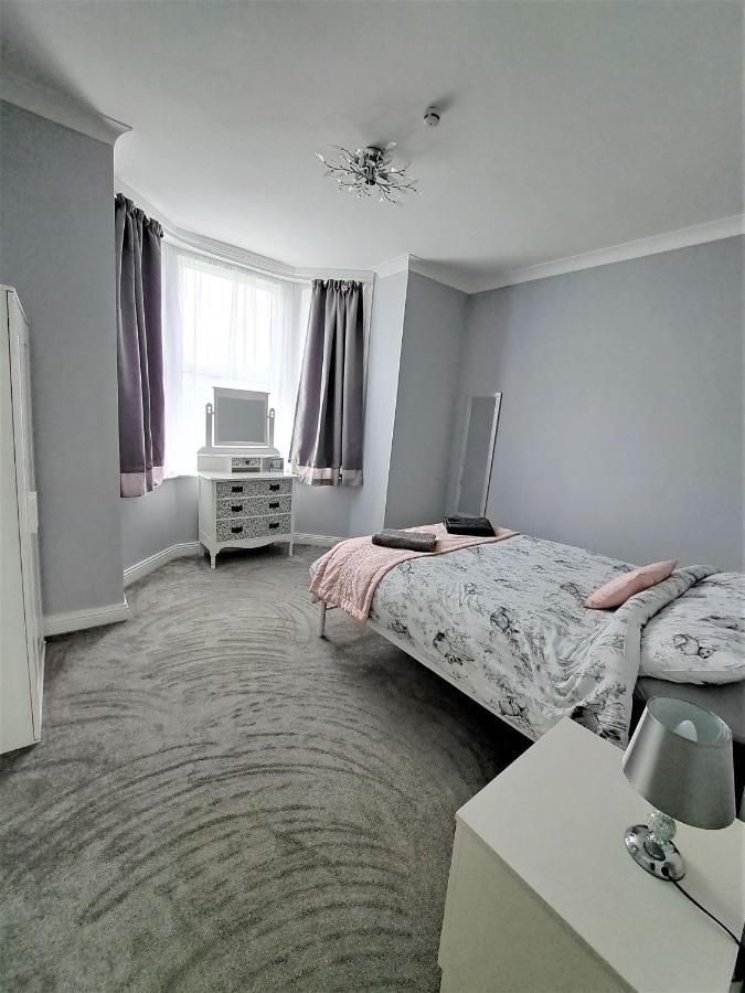 Appartamento Large Flat quite location Modern&well equipped Swanage Esterno foto